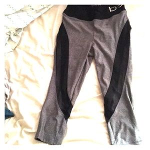 Bebe cropped active leggings